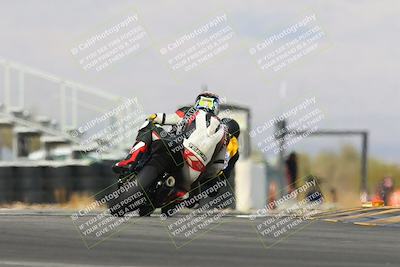 media/Mar-01-2025-Race Pace (Sat) [[ebf7b6e548]]/17-Vested (Turn 16) 210pm/